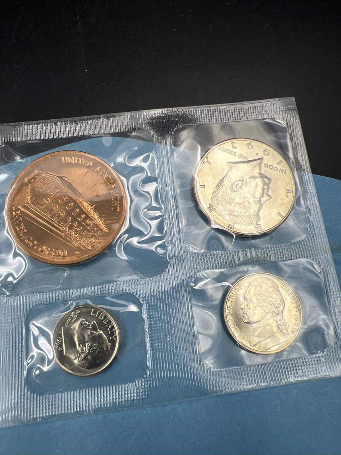 1993 D Denver Mint Souvenir Set Uncirculated Coins and Medal With Envelope