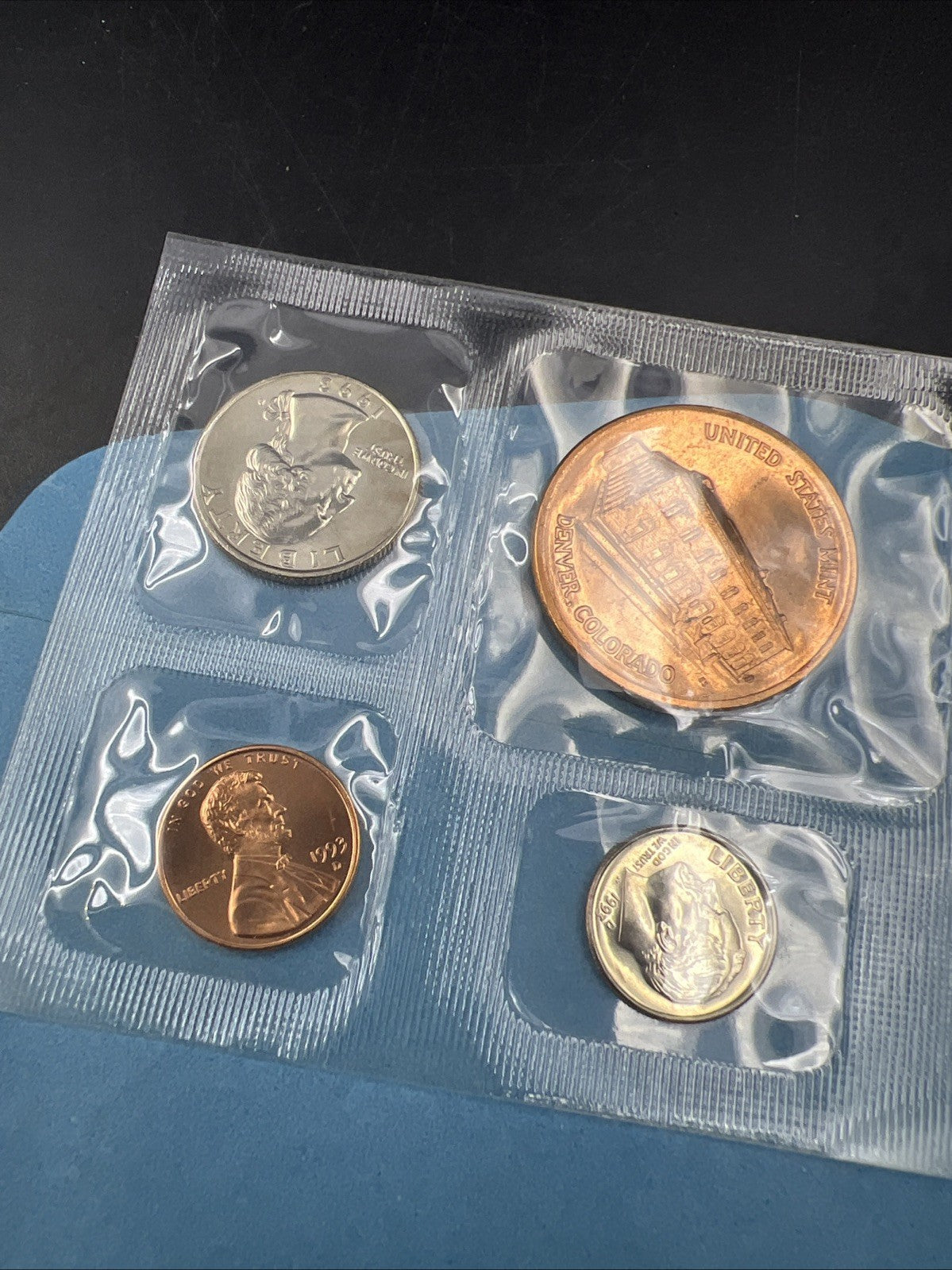 1993 D Denver Mint Souvenir Set Uncirculated Coins and Medal With Envelope