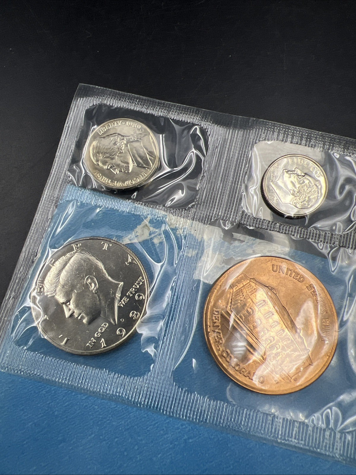 1989 D Denver Mint Souvenir Set Uncirculated Coins and Medal With Envelope