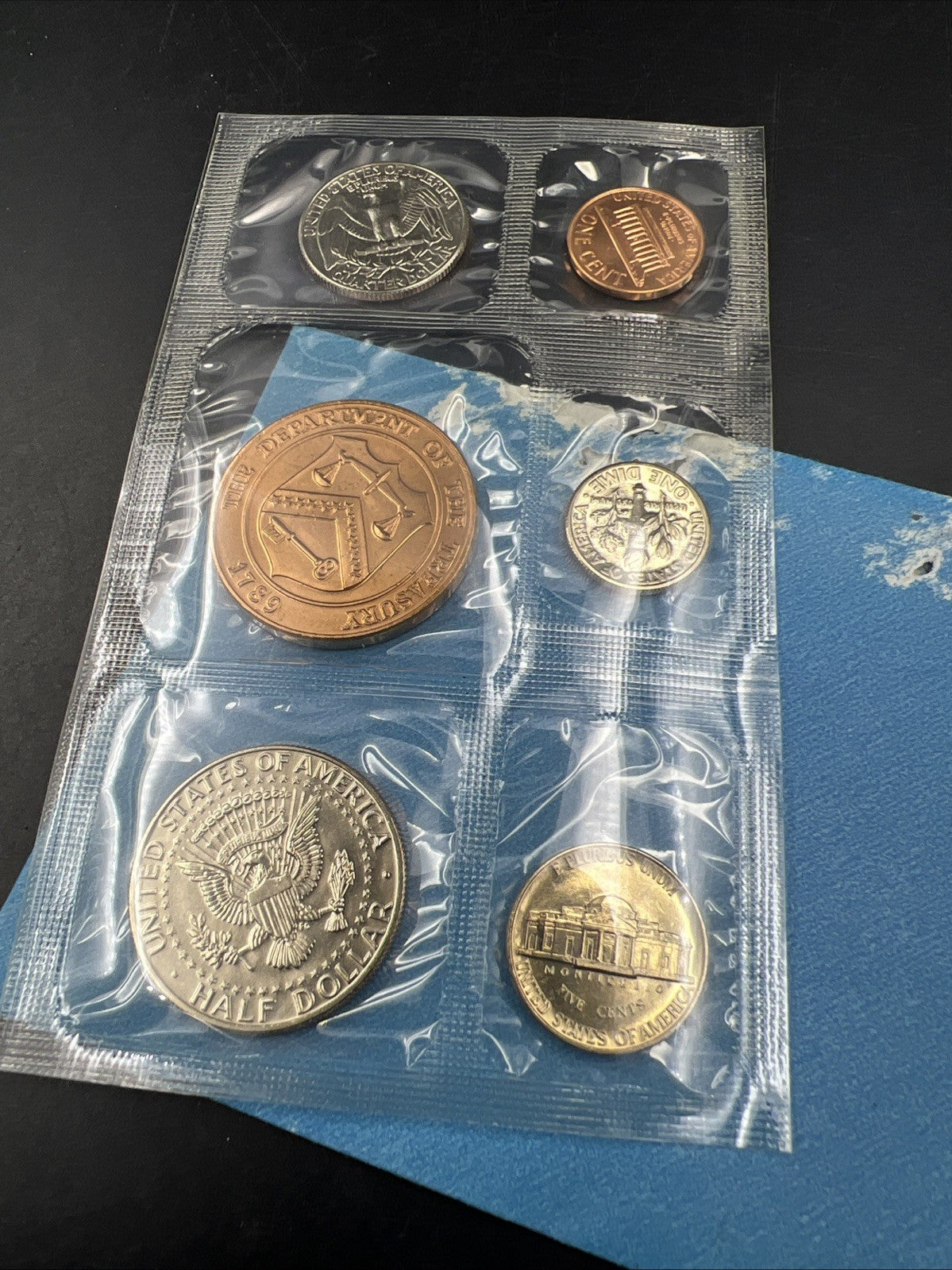 1989 D Denver Mint Souvenir Set Uncirculated Coins and Medal With Envelope