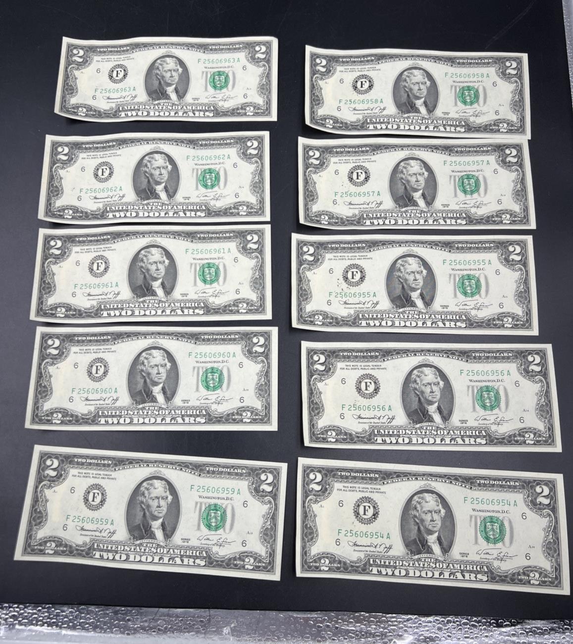 Pack of 50 Bills 1976 Postal $2 Two Dollar FRN Federal Reserve Notes CH AU - CU