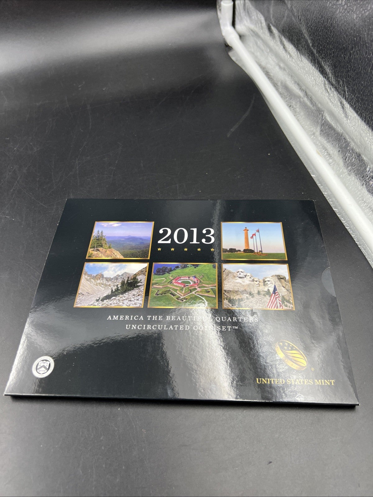 2013 P & D US Mint America the Beautiful Uncirculated 10 Coin ATB Quarter Set