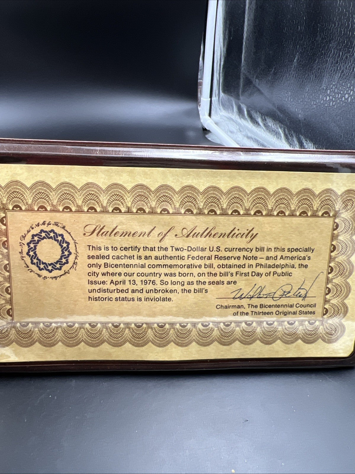 FDOI 1976 $2 FRN Federal Reserve Bicentennial Note April 13th leather display #A