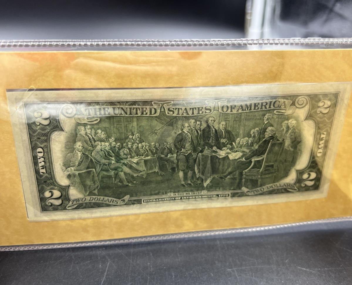 FDOI 1976 $2 FRN Federal Reserve Bicentennial Note April 13th leather display #7
