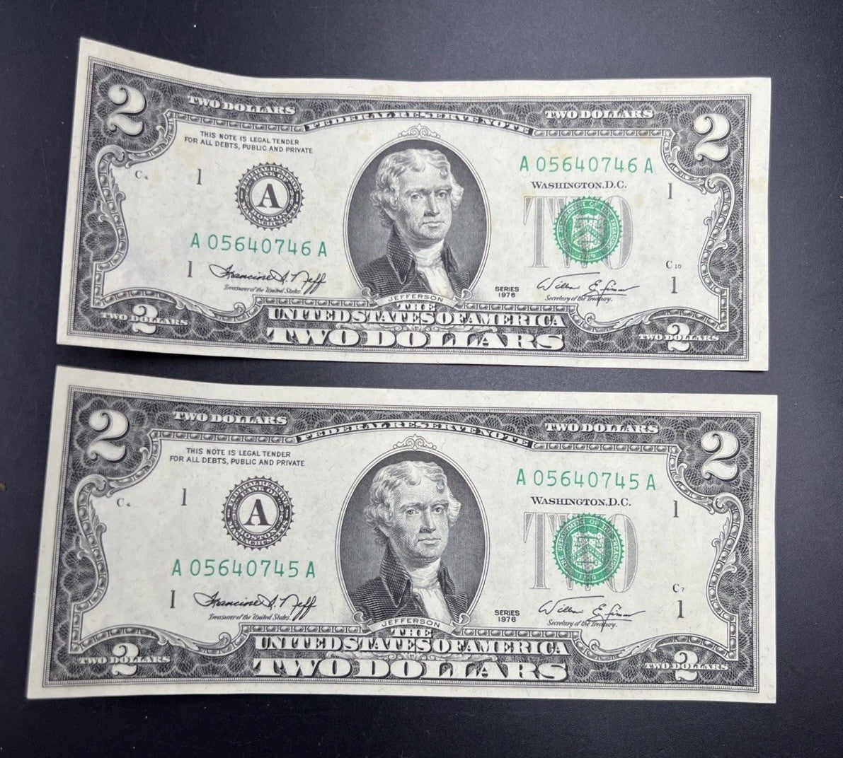 2 Consecutive 1976 $2 Bicentennial Two Dollar Federal Reserve Notes CH AU/ CU #A