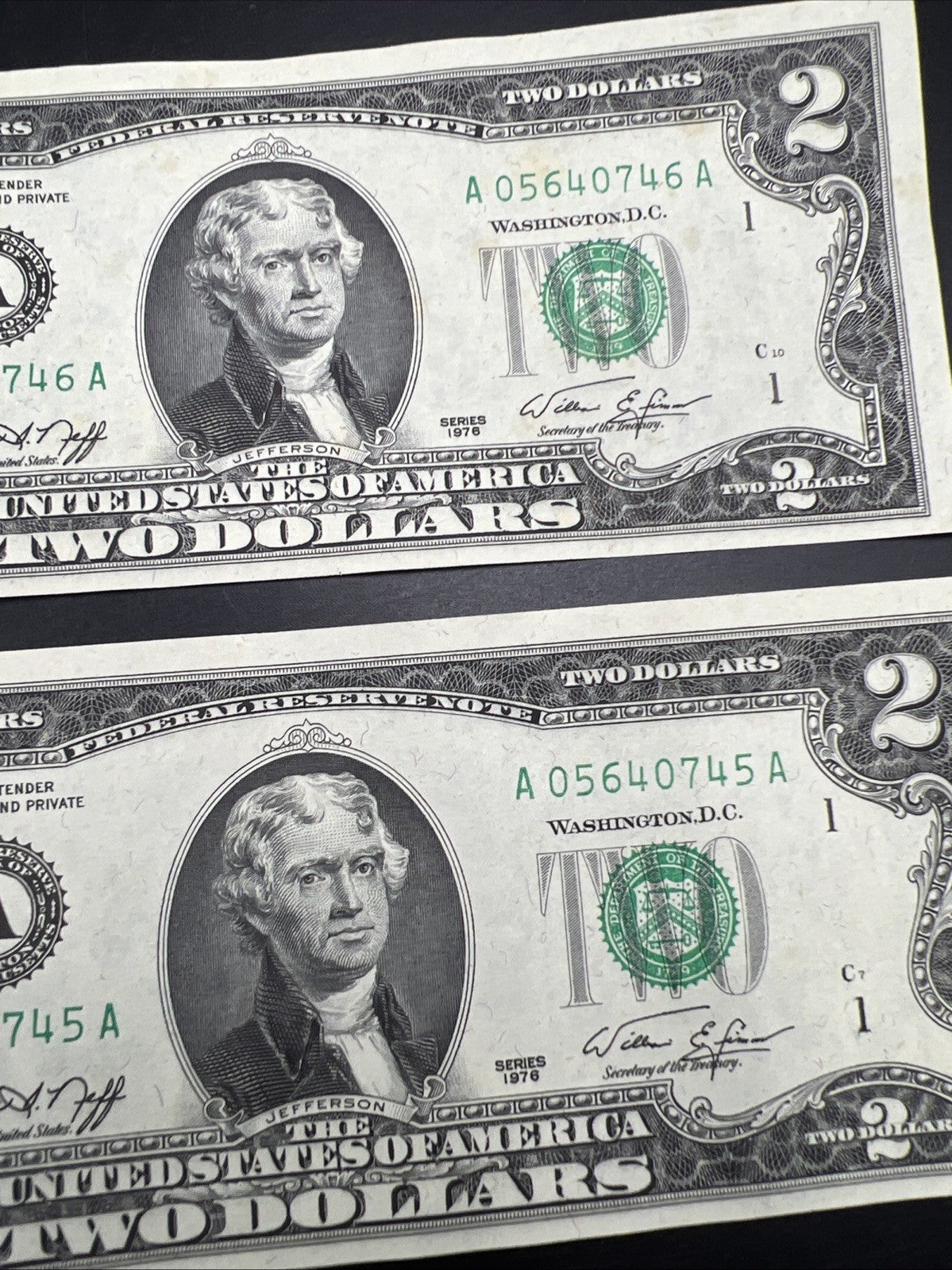 2 Consecutive 1976 $2 Bicentennial Two Dollar Federal Reserve Notes CH AU/ CU #A