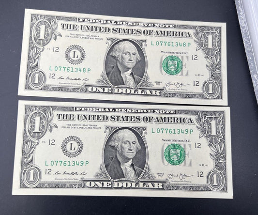 Consecutive Pair 2013 $1 FRN Federal Reserve Note Bills CH UNC #349