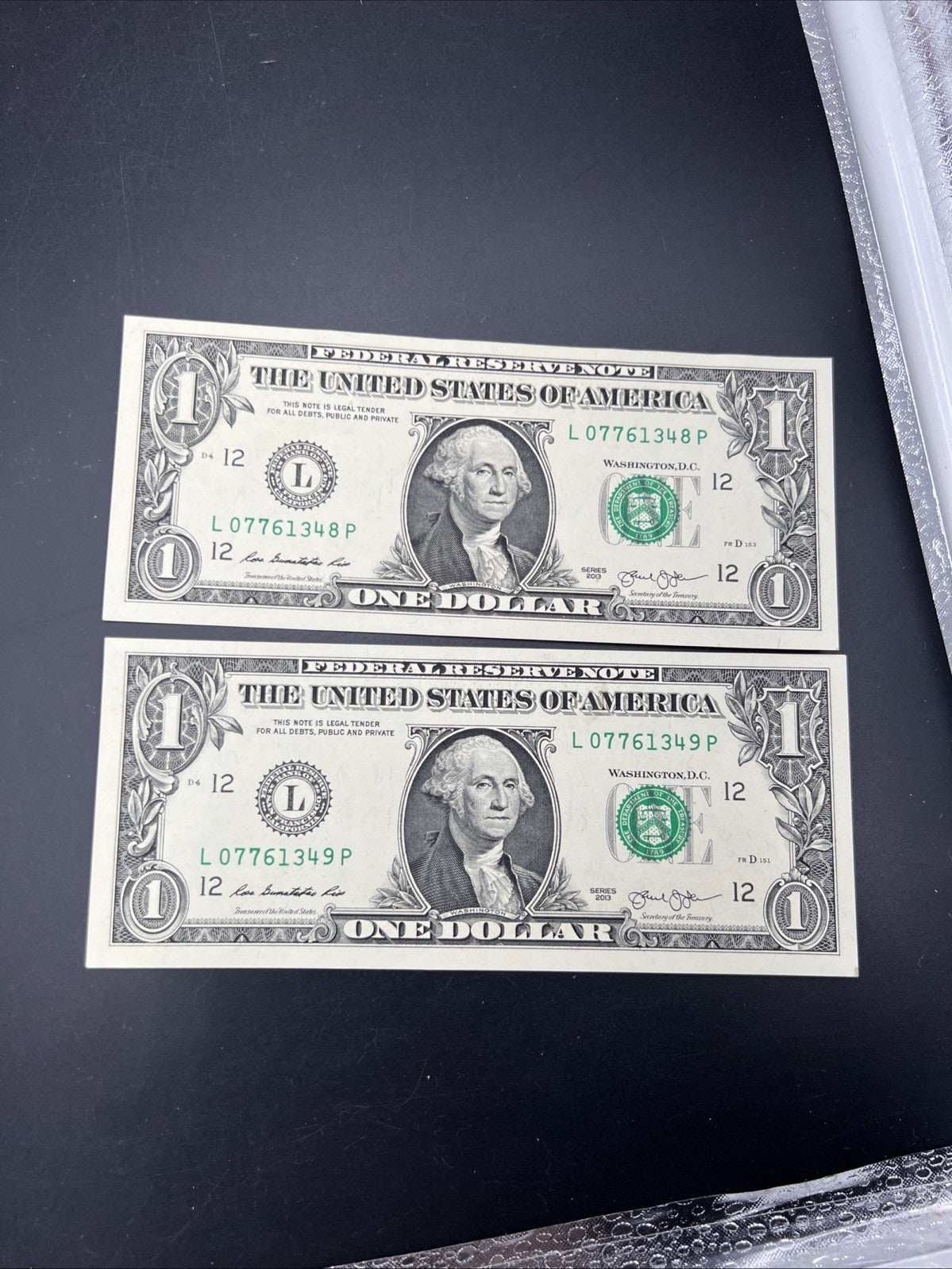 Consecutive Pair 2013 $1 FRN Federal Reserve Note Bills CH UNC #349