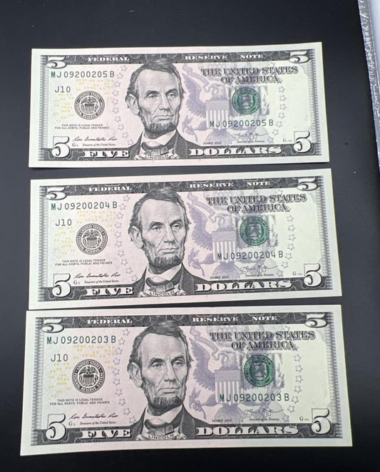 3 Consecutive 2013 $5 FRN Federal Reserve Notes Choice UNC #203