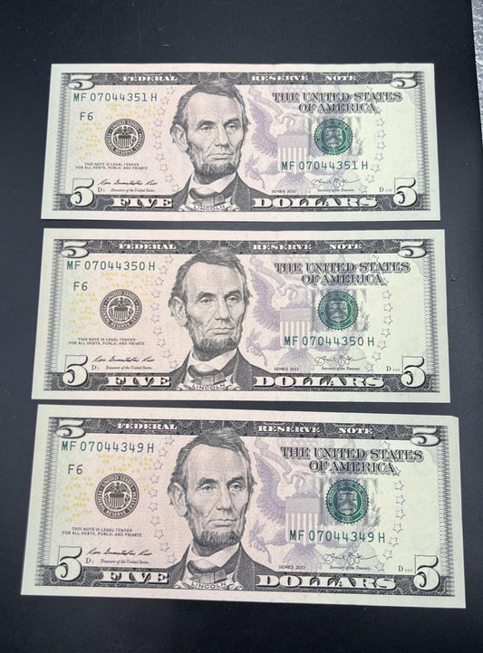3 Consecutive 2013 $5 FRN Federal Reserve Notes Choice UNC #349