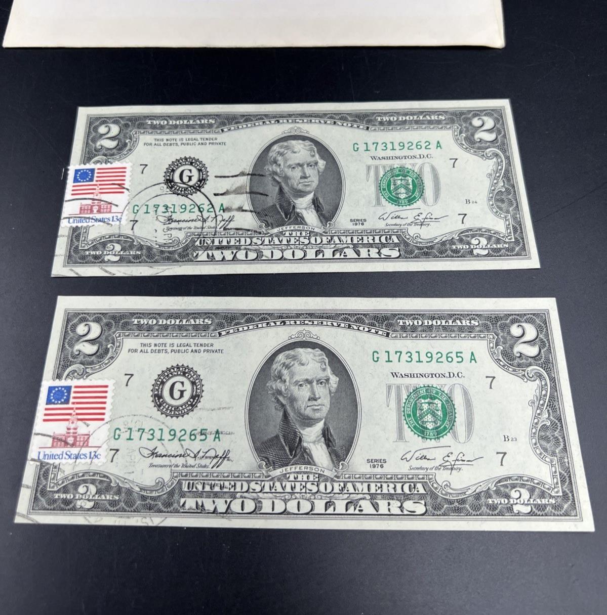 2 NoteLot Same Block Postal 1976 $2 Two Dollar Notes FRN District Chicago UNC #5