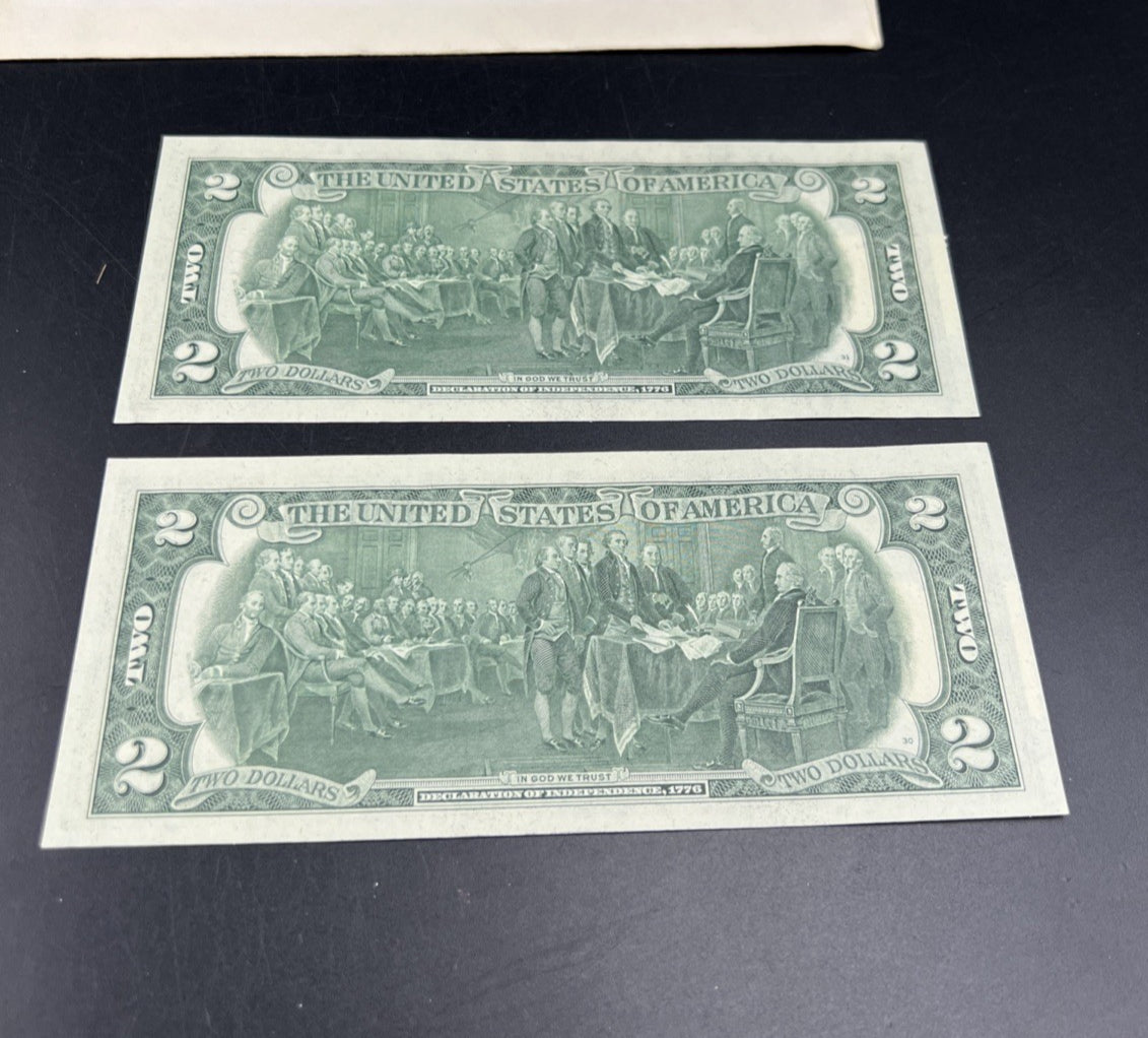 2 NoteLot Same Block Postal 1976 $2 Two Dollar Notes FRN District Chicago UNC #5