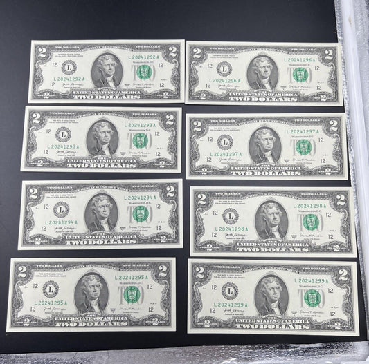 8 Consecutive 2017 A $2 Two Dollar FRN Federal Reserve Notes Serial #2024 CH UNC
