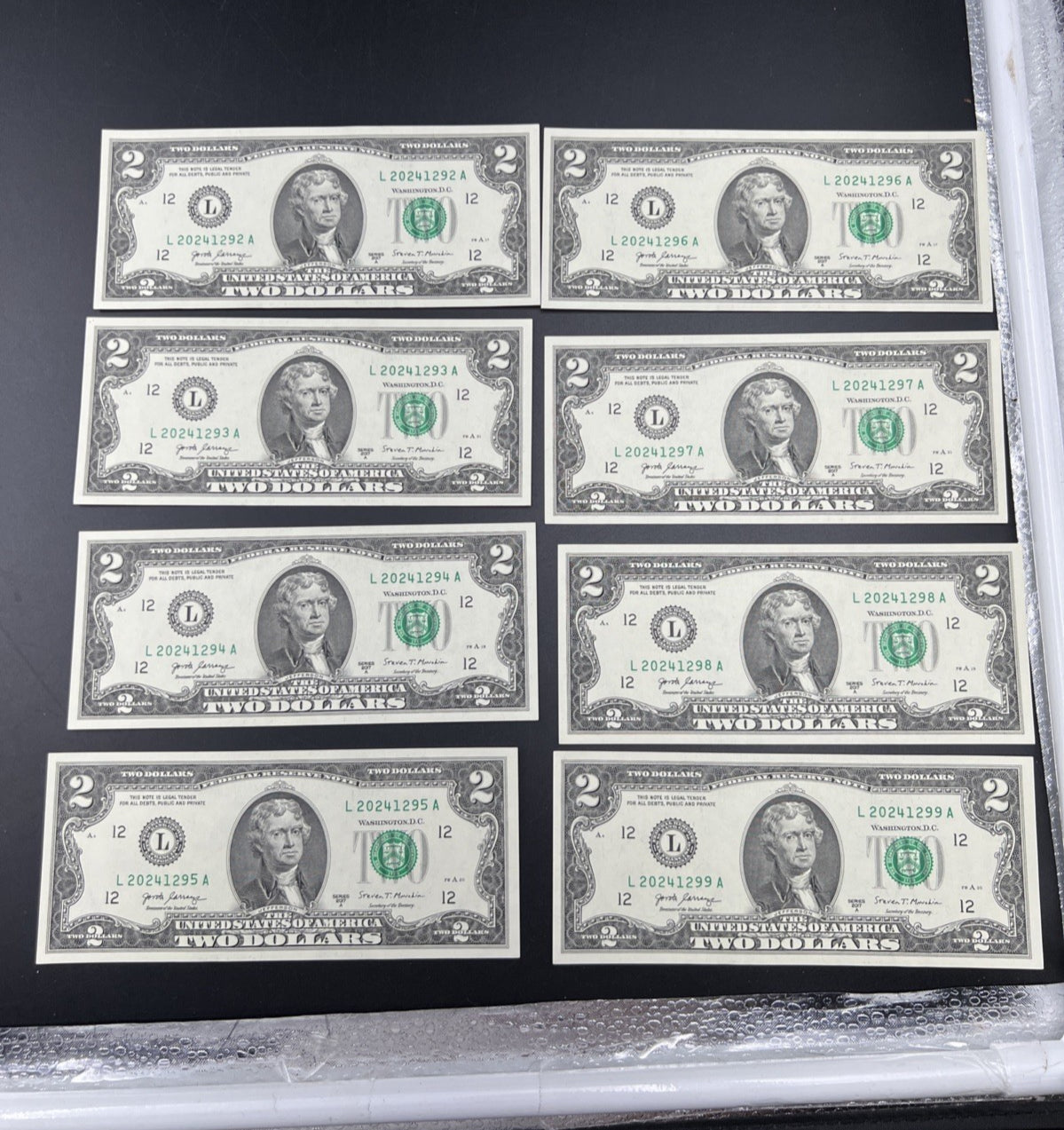 8 Consecutive 2017 A $2 Two Dollar FRN Federal Reserve Notes Serial #2024 CH UNC