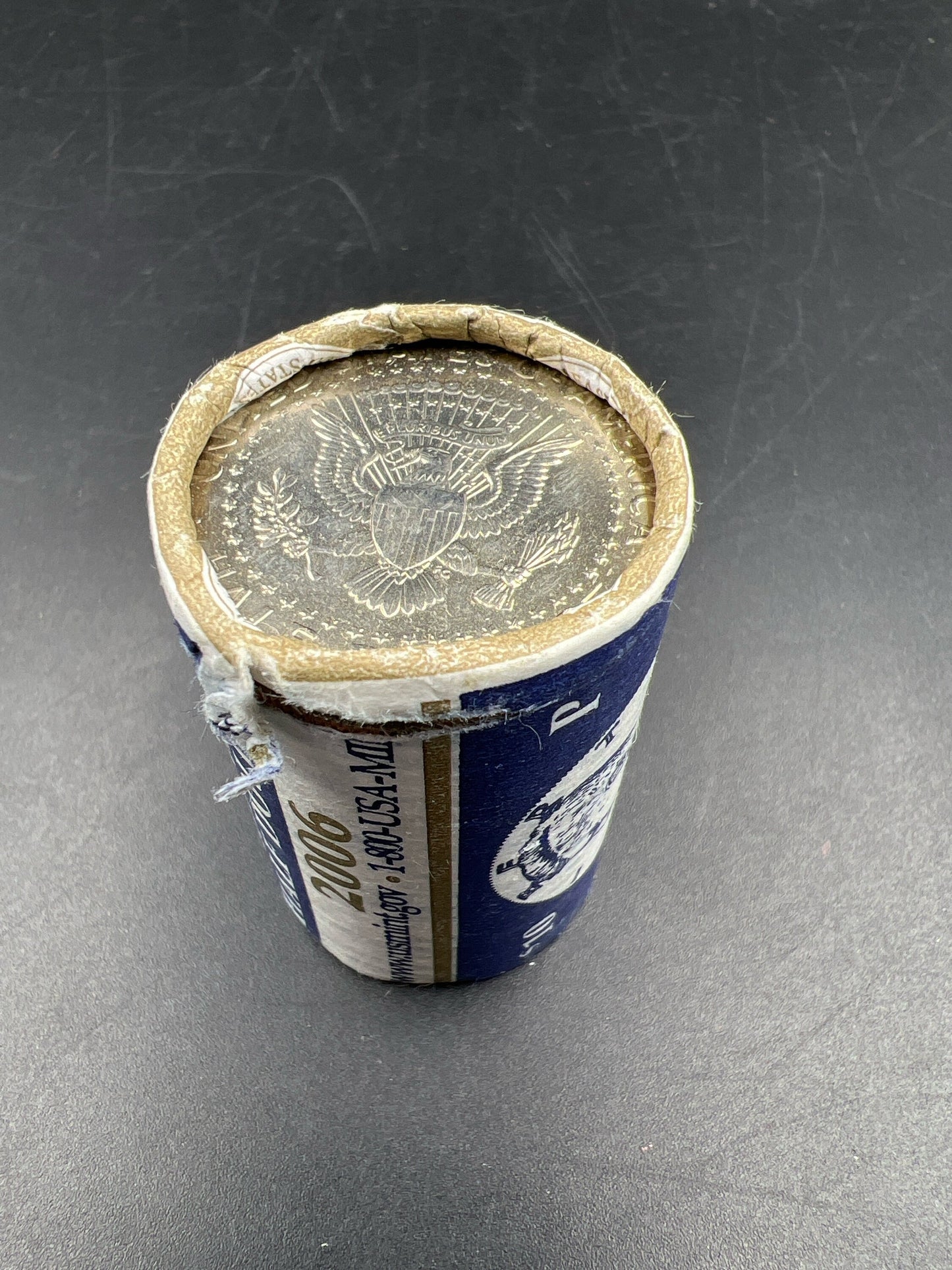 2006 P 20 coin Kennedy 50c Half Dollar Clad Coin OWB Bank Roll Torn Wrapper