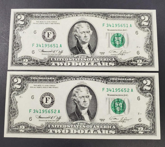 2 consecutive Note Lot 1976 $2 CH UNC Bicentennial Bill Federal Reserve Note
