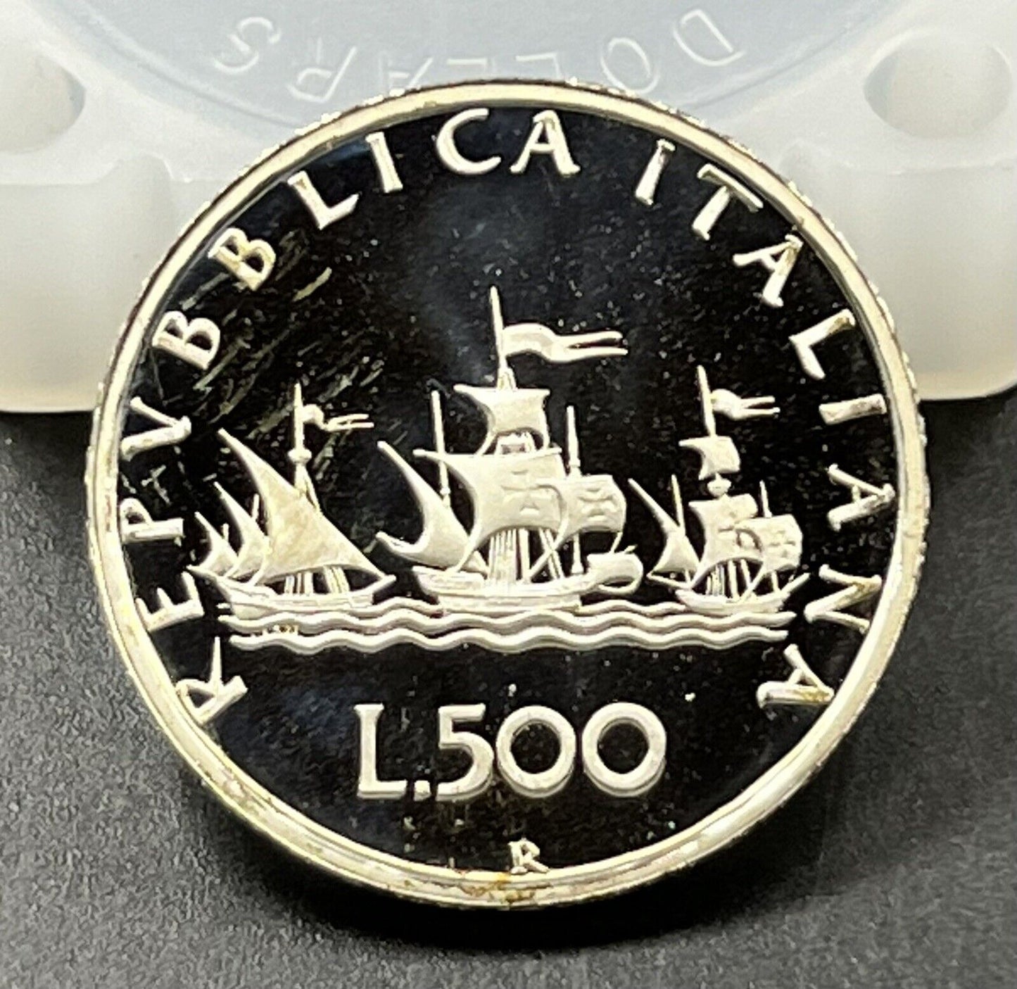 1989 Italy 500 Lire Silver Choice Proof Coin with Pilgrim ships &amp; Lettered Edge