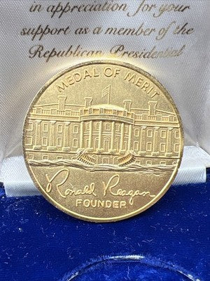 Ronald Regan Medal Of Merit Task Force POTUS Seal Eagle Medal AU