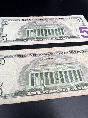 Lot of 2 2013 $5 FRN Federal Reserve Notes Neat Serial # VG Circ #M