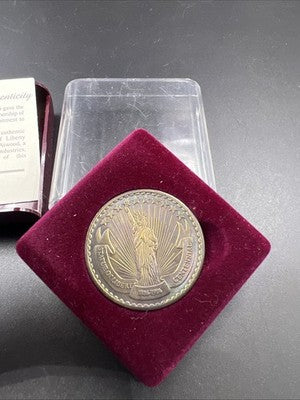 1986 Centennial Souvenir Medal Statue Of Liberty NYC New York Neat Toning