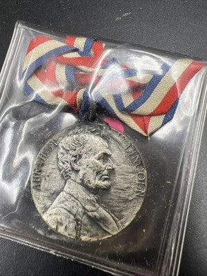 1909 Newark NJ Lincoln Centennial Medal 25 MM Bronze (silvered) With Ribbon SK#B