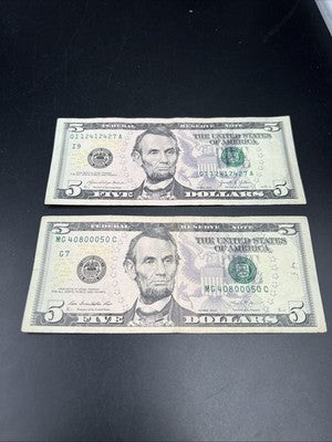 Lot of 2 2013 $5 FRN Federal Reserve Notes Neat Serial # VG Circ #M