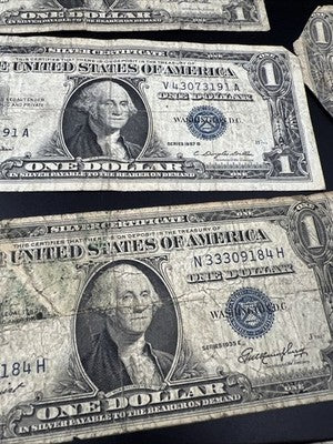 Lot of 19 Very Circulated 1957 1935 $1 US Silver Certificate Blue Seal Bills #62