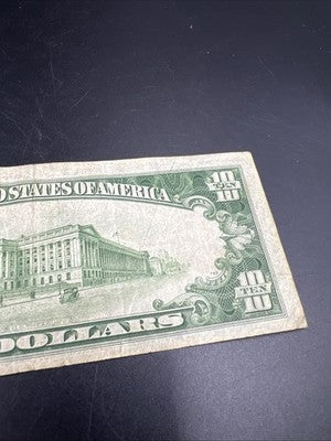 1934 A $10 FRN Ten Dollar Federal Reserve Note New York District Fine Circ #39
