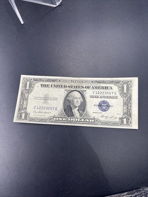 1935 E $1 One Dollar US Silver Certificate Blue Seal Choice AU About UNC #057