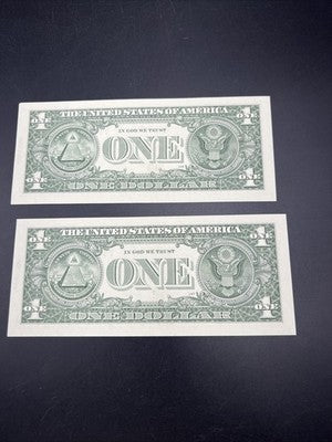 2 Consecutive 2013 $1 FRN Federal Reserve Notes CH UNC #72