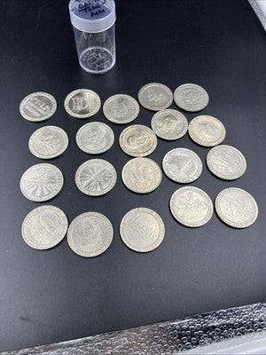 Lot of 20 $1 Casino Dollar Gaming Tokens Metal Circulated Conditions SKU#Mne