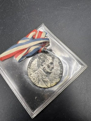 1909 Newark NJ Lincoln Centennial Medal 25 MM Bronze (silvered) With Ribbon SK#A