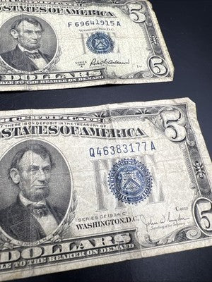 Five Dollar Bill Collector's Lot 1934 1953 $5 US Silver Certificates Very Circ