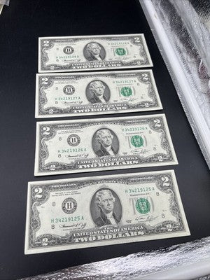 4 Consecutive 1976 $2 Two Dollar FRN Federal Reserve Notes CH UNC #25