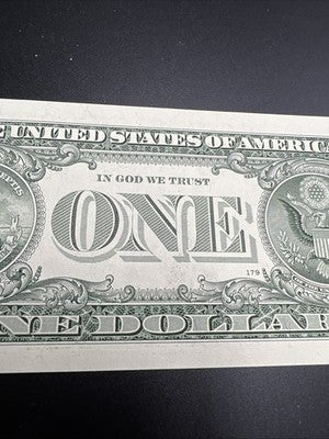 2006 $1 FRN Federal Reserve Note Neat Serial #01018989