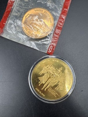 Medal Collector's lot 1962 Mason City Music Man Iowa + Denver Mint Bronze Medal