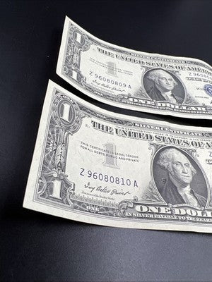 2 Consecutive 1957 $1 One Dollar Blue Seal Silver Certificates CH VF #10