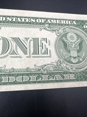 1935 E $1 One Dollar US Silver Certificate Blue Seal Choice UNC #408
