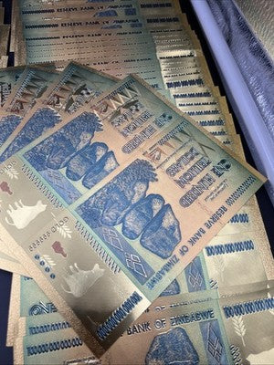Lot Of 100 Zimbabwe 100 Trillion Dollars Gold Foil Novelty Notes