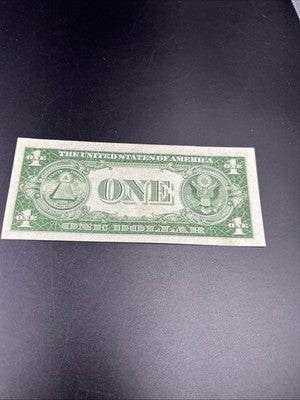 1935 E $1 One Dollar Silver Certificate UNC Uncirculated #212