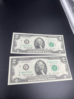 2 Consecutive 1976 Bicentennial $2 Two Dollar Federal Reserve Notes AU About UNC