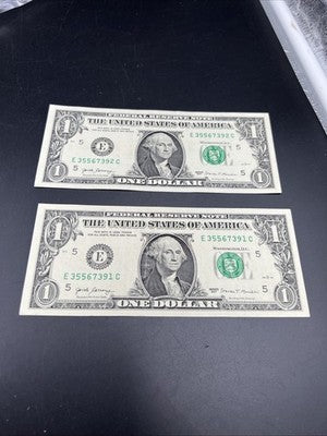 2 Consecutive 2017 $1 FRN Federal Reserve Notes Choice UNC #391