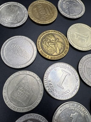 Lot of 20 $1 Casino Dollar Gaming Tokens Metal Circulated Conditions SKU#7530