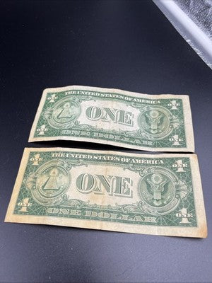 2 Consecutive 1935 A $1 One Dollar Silver Certificates Blue Seal Note F / VF #14