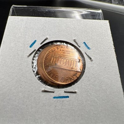 1988 1c Lincoln Memorial Cent Penny Broadstrike 10% Off Center BU UNC TonedSKU#N
