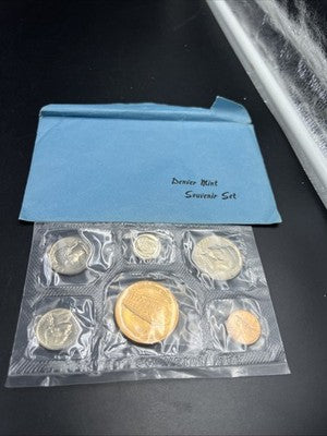 1974 D Uncirculated U.S. Mint Denver Souvenir Set with used envelope #a