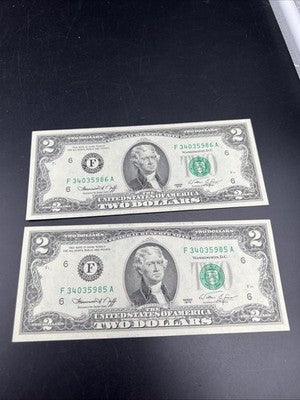 2 Consecutive 1976 $2 Two Dollar FRN Federal Reserve Notes CH UNC #985