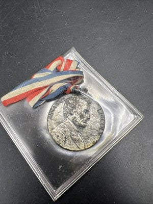 1909 Newark NJ Lincoln Centennial Medal 25 MM Bronze (silvered) With Ribbon SK#A