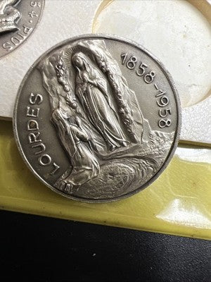 Great Events of the Catholic Church 10 Coin High Relief Pewter Medal Set