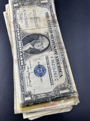 Lot of 19 Very Circulated 1957 1935 $1 US Silver Certificate Blue Seal Bills #62